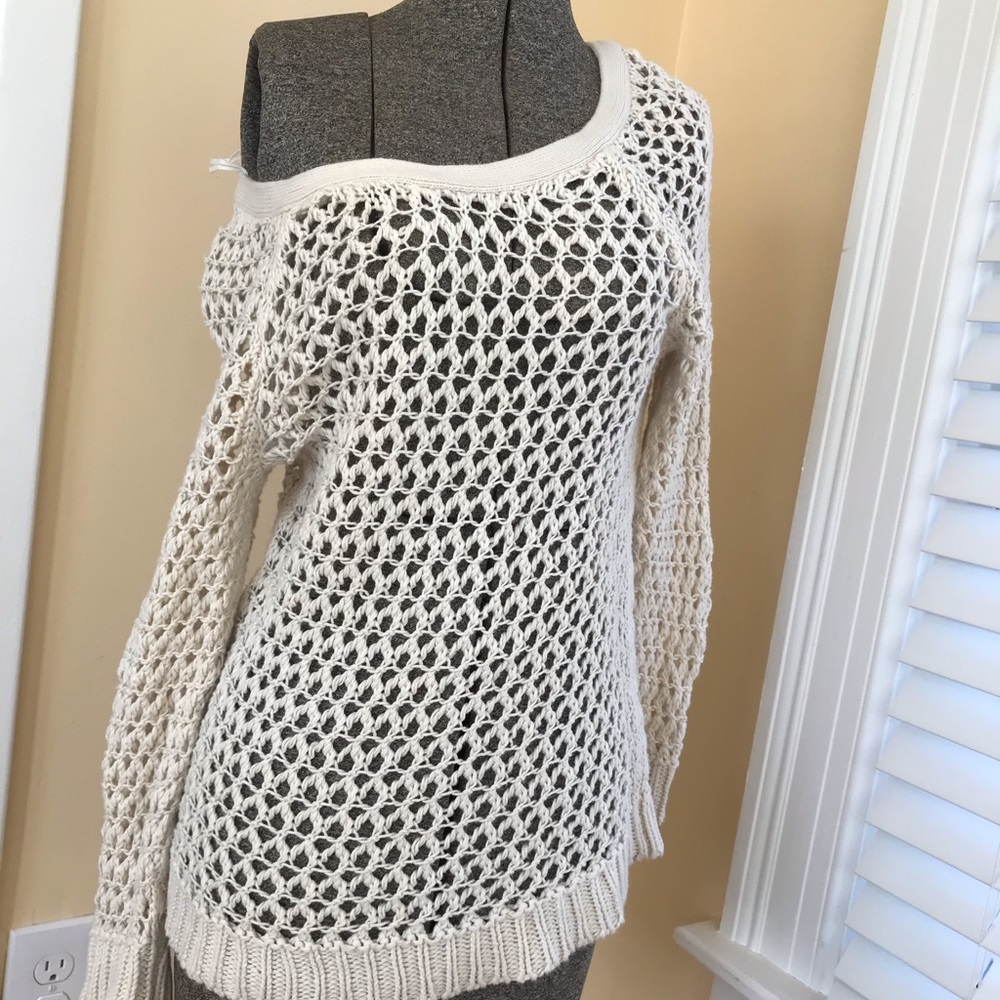 Crochet sweater - Picture 2 of 4